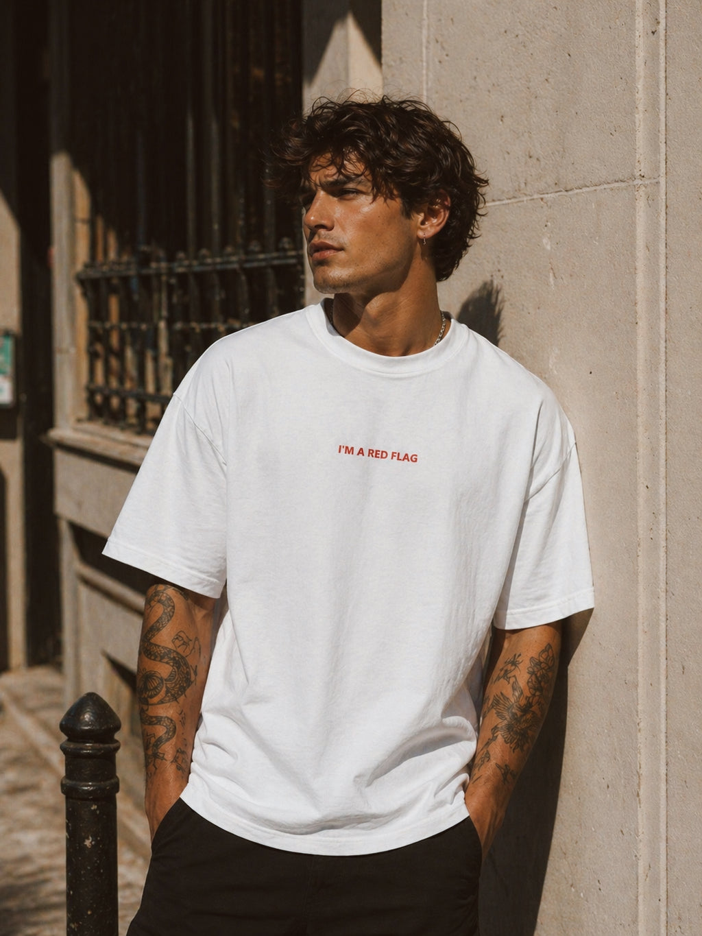 I'm a red flag - Unisex Oversized Tee